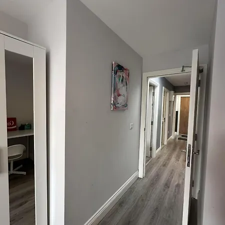 Green City One Double Bed * Дублин